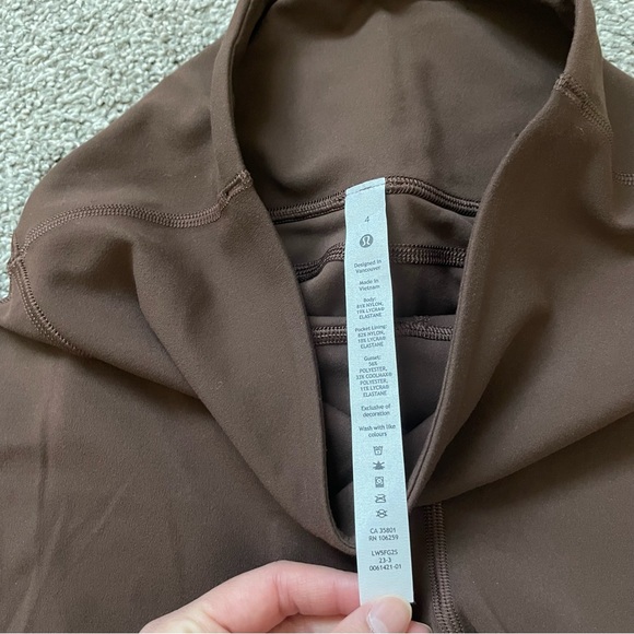 SOLD — Lululemon Groove Super-High-Rise Flared Pant NuluRegular - Picture 3 of 7